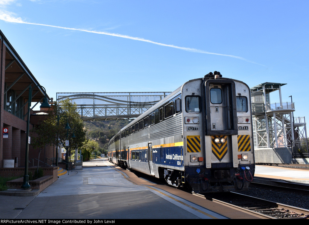 Amtrak Train # 534 doing its station work